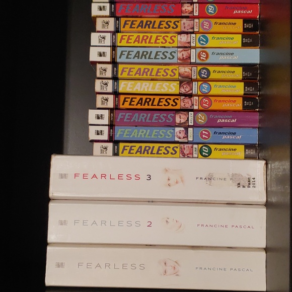 "Fearless" COMPLETE Book Series By Francine Pascal! - Picture 2 of 3